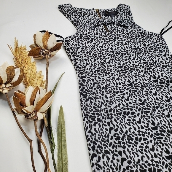 Kim Kardashian Blk Wht Animal BodyCon Dress M - Picture 4 of 12